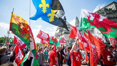 Thousands join Cardiff march demanding Welsh independence