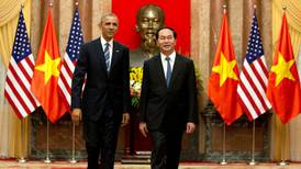 Obama announces end of arms embargo on Vietnam