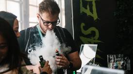 Popularity of vaping not leading to more teen smokers - study