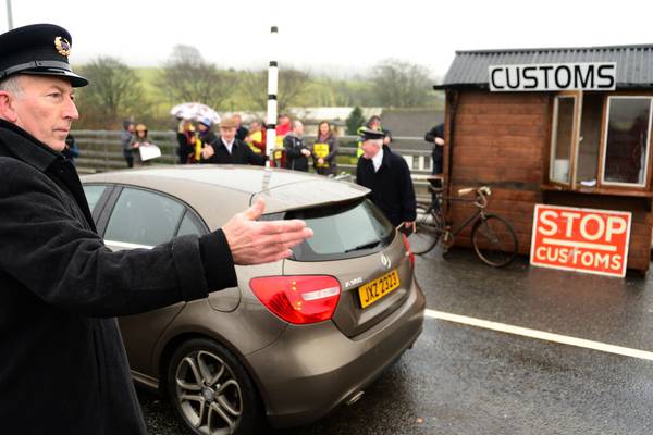 Brexit protest: Mock Border checkpoint causes traffic delays