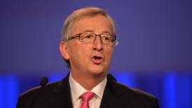Juncker resists pressure to reshuffle commissioner team