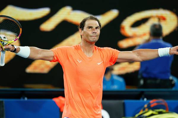 Australian Open: Nadal defies Mmoh and a heckler to advance