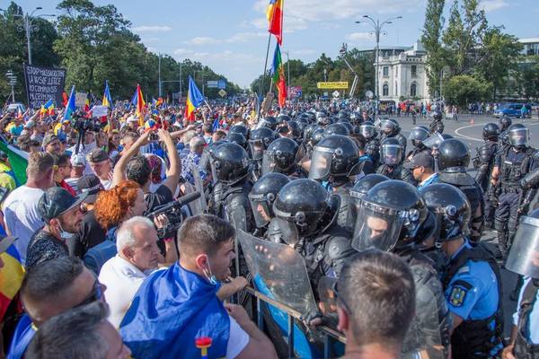 Protesters and president pile pressure on Romanian government