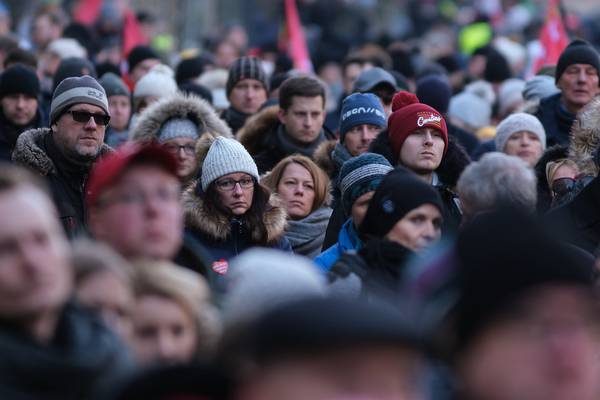 Murdered Polish mayor's funeral draws crowd of 45,000 in Gdansk