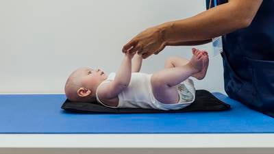 How do I spot if my child has ... a hip issue?