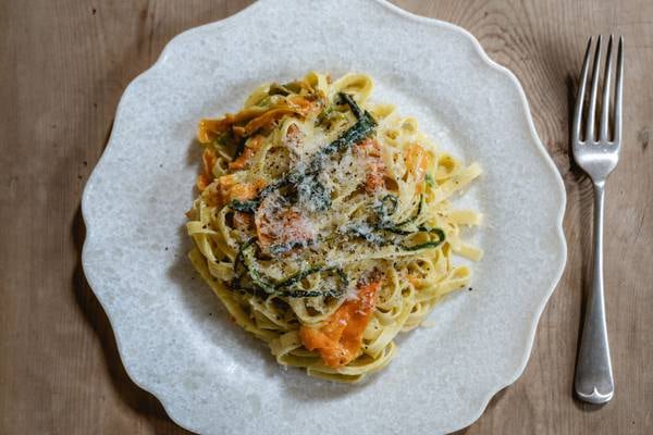 Carbonara with a twist: carrot and courgette instead of bacon and cream