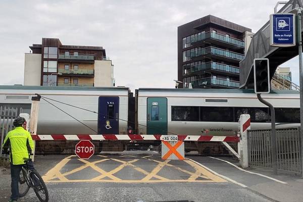 Communities oppose level crossing closures for planned Dart expansion