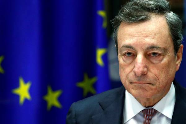 Draghi warns that global uncertainty is hitting euro zone