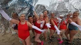 Hundreds attend charity cold water swim in Co Wicklow
