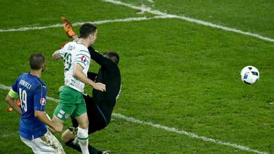 Robbie Brady fires Ireland into second round heaven