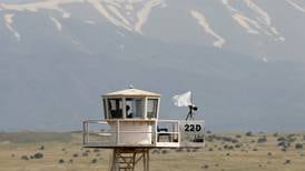 Israeli troops in  Syrian border shoot-out