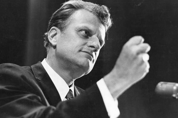 Billy Graham, preacher and adviser to US presidents, dies aged 99
