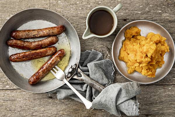 Stump, sausages and apple gravy