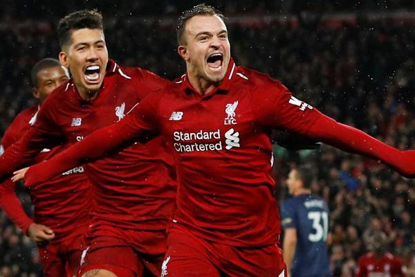 Liverpool dominate Manchester United to go back top