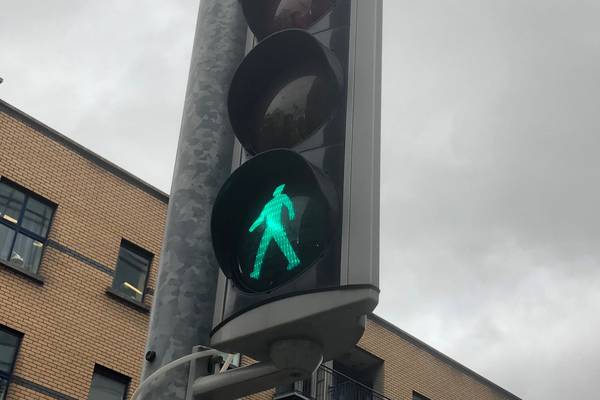 Plan to extend ‘green man’ crossing time approved in principle