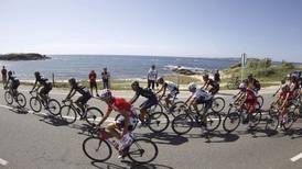 Chris Froome keeps Vuelta hopes alive