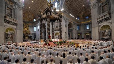 Pope Francis warns  priests against ‘weariness of people’
