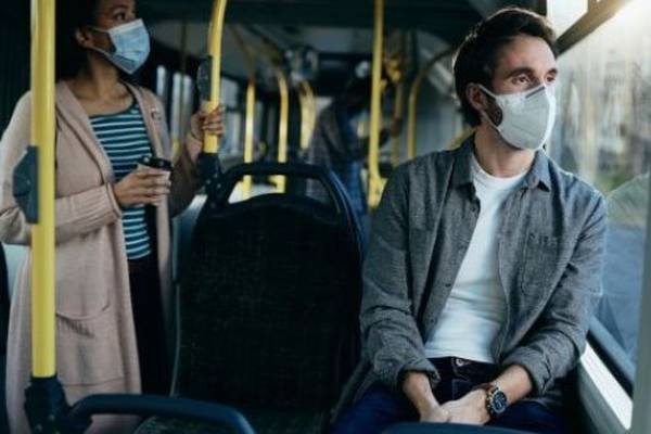 Coronavirus: Opposition differs on return to mandatory face masks