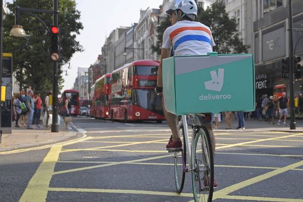 Deliveroo opens  grocery shop in central London