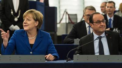 Merkel, Hollande urge EU states to unite to tackle refugee crisis