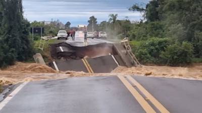 Moment bridge collapses due to flooding in Brazil