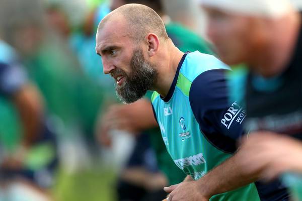 Connacht and Munster name their teams for derby in Galway