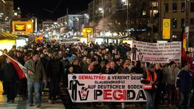 Leaders appeal for tolerance at  Brandenburg Gate Muslim vigil