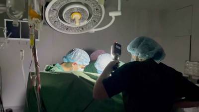Kyiv surgeons perform heart surgery on child during electricity blackout
