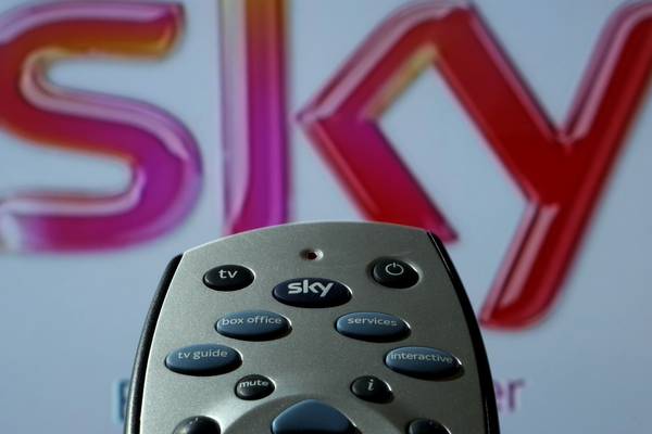 Fox turns up heat in bid for Sky
