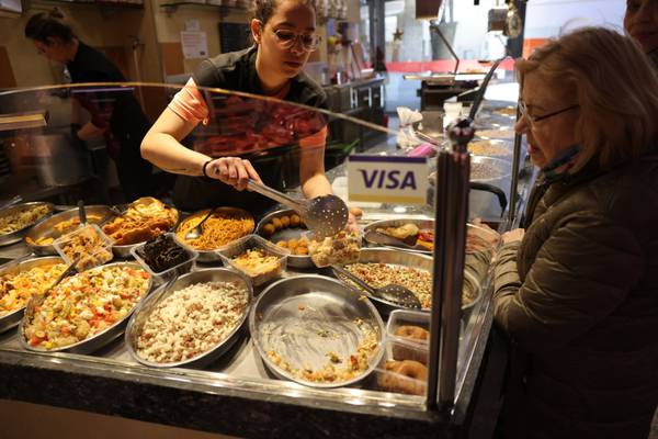 Spanish inflation falls more than expected to 2.9%