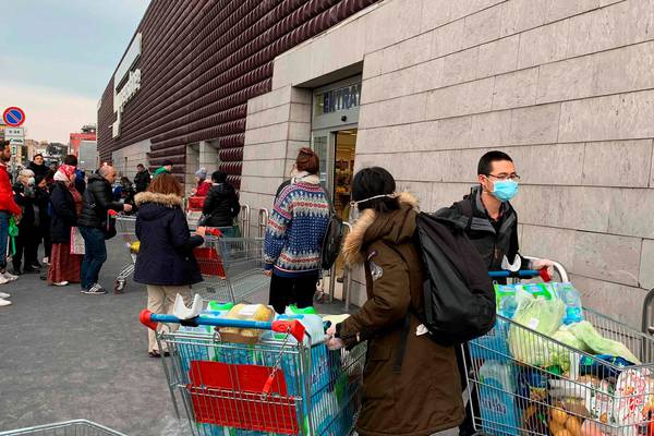Italy orders lockdown for 16m people in north as coronavirus deaths soar