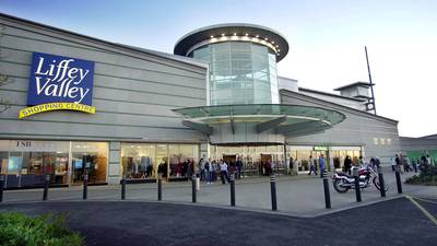 €18,500 for child who fractured bone in foot on shopping centre escalator