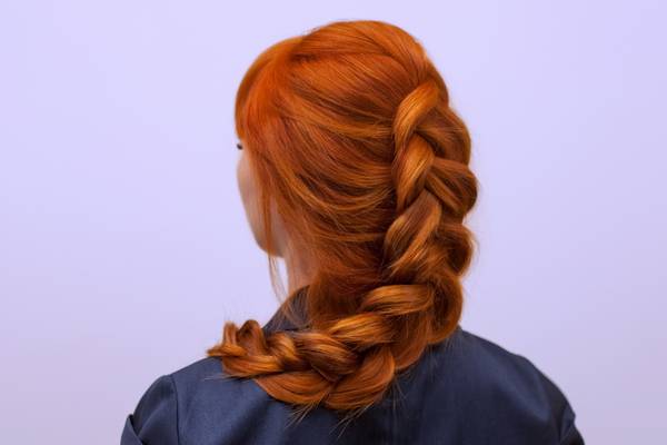 ‘Red haired’ waitress sacked over TripAdvisor review awarded €2,000