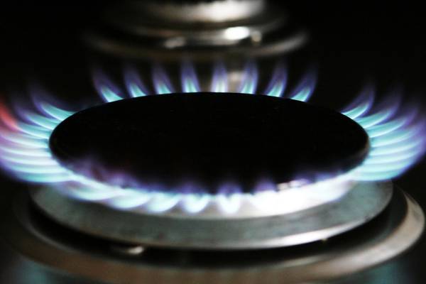 Wholesale energy prices fall as mild weather sees demand drop