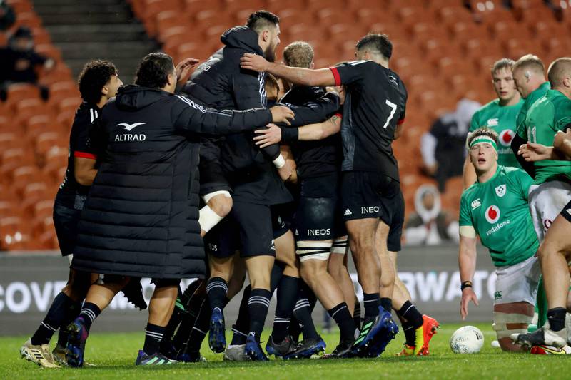 Sloppy Ireland open tour with heavy defeat to Maori All Blacks 