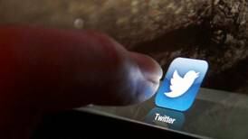 ‘Tweet’ added to latest version of Oxford English Dictionary