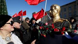 Russians instal memorials to victims of Stalinist repression