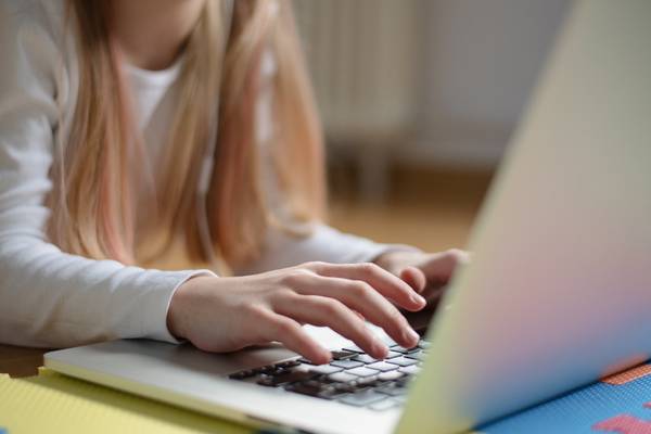 Social media firms should fund body to advise children on online safety, expert says