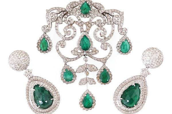 €120,000 ring and a cut-price Dior mink – Maureen O’Hara items sold at auction