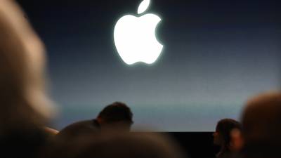 Clash with Apple has led multiple hackers to ‘reach out’ to FBI