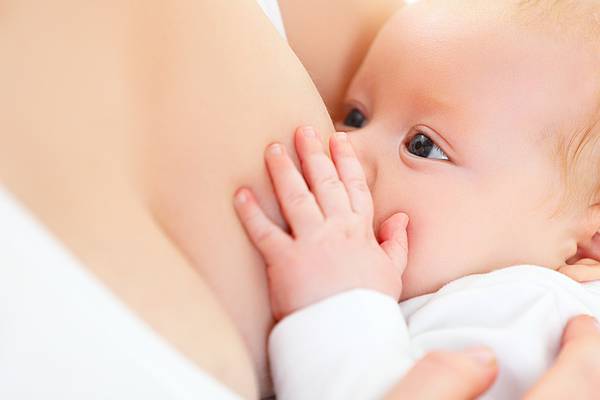 Breastfeeding for six months cuts risk of diabetes for mother