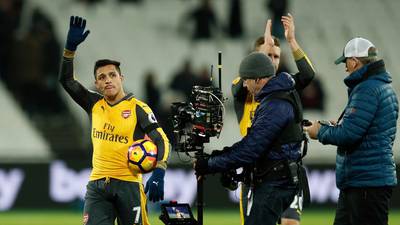 Alexis Sanchez inspires Arsenal to emphatic West Ham win
