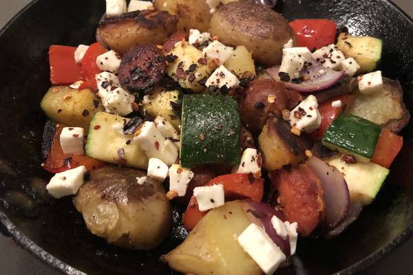 Potatoes, chorizo and peppers: a quick and easy crowd pleaser