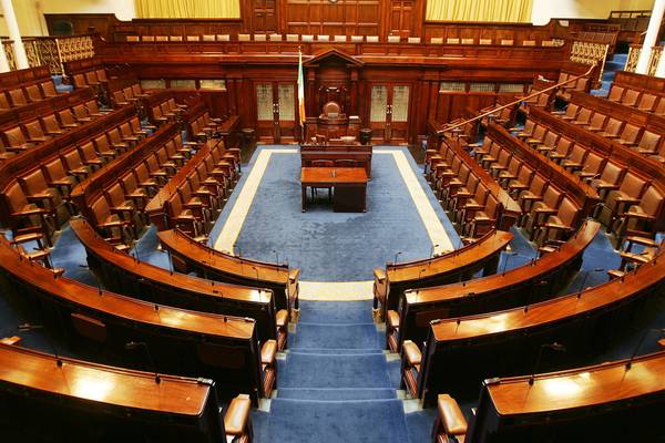 Dáil tone: TDs to be banned from making calls in the chamber