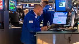 European shares rise on Friday but still decline for third consecutive week