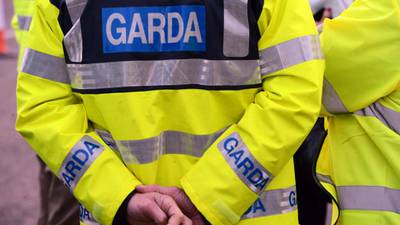 Garda station evacuated after man brings in pipe bomb in his boot