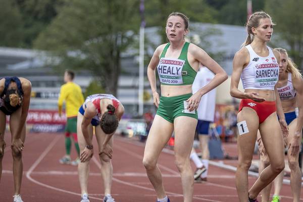 Bold run by Sarah Healy rewarded with 1,500m silver