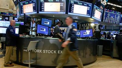 Global stock rally stalls as investors reconsider positions