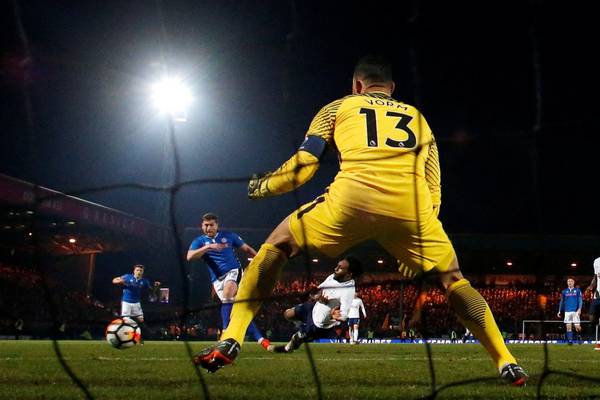 Rochdale find late goal to book Wembley replay date with Spurs