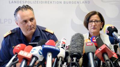 Austrian and Hungarian police question suspects over Austrian refugee deaths
